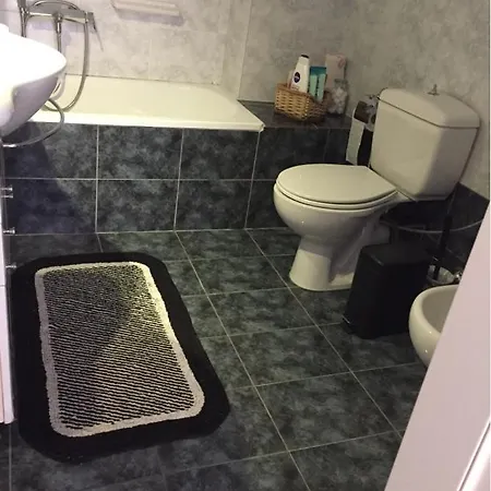 Respect To The Guest Apartament